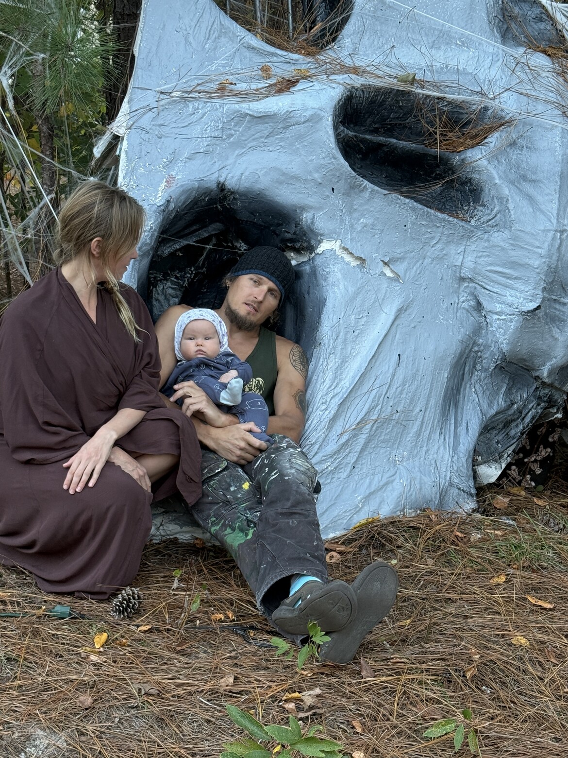 artist with family inside the art artist with family inside the art