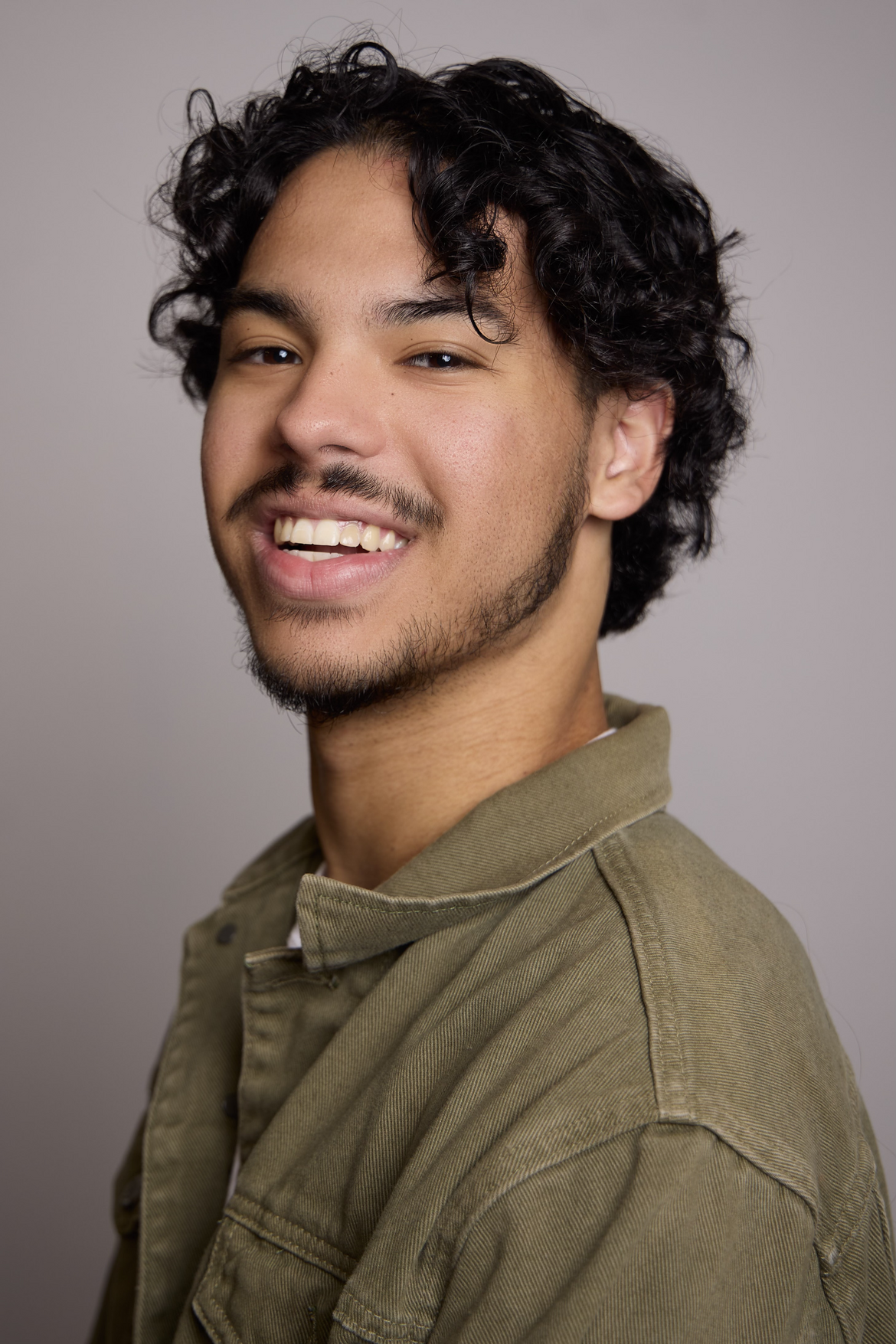 Felipe Guzzo - Director Felipe Guzzo - Director