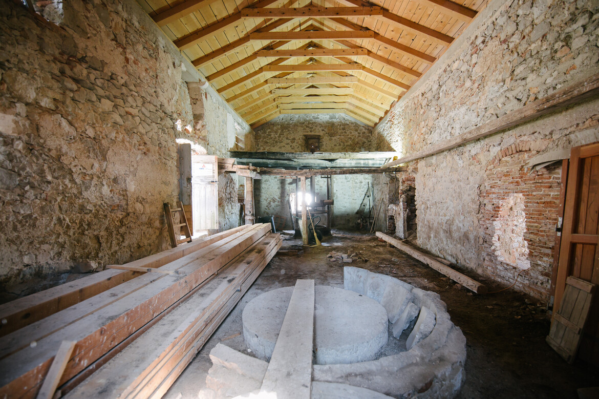 The first steps in restoration - the interior before cleaning and renewal (2021) The first steps in restoration - the interior before cleaning and renewal (2021)