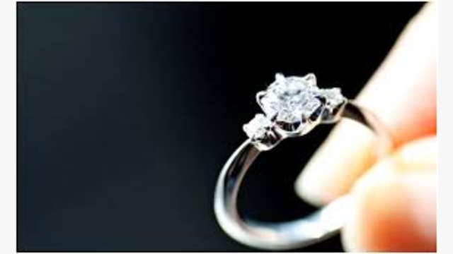 3 Unique Benefits of a Lab-Grown Diamond Engagement Ring