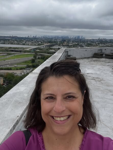 I made it to the rooftop...help me Go Over The Edge