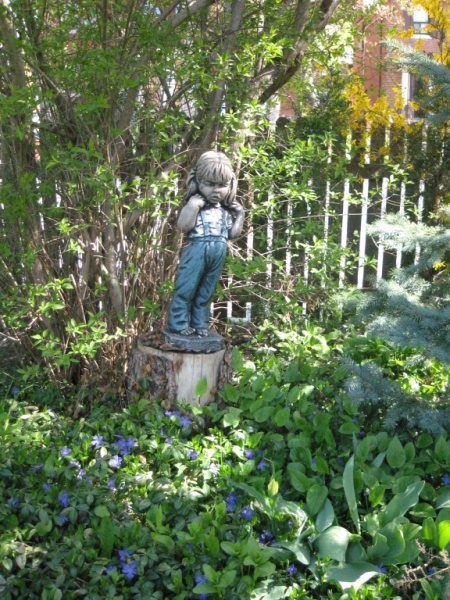 GARDEN GIRL HELP HER GARDEN SOON