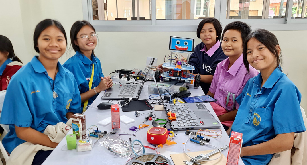 STEM education system