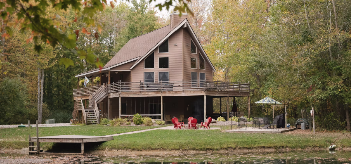 Lodge exterior wooded filming location