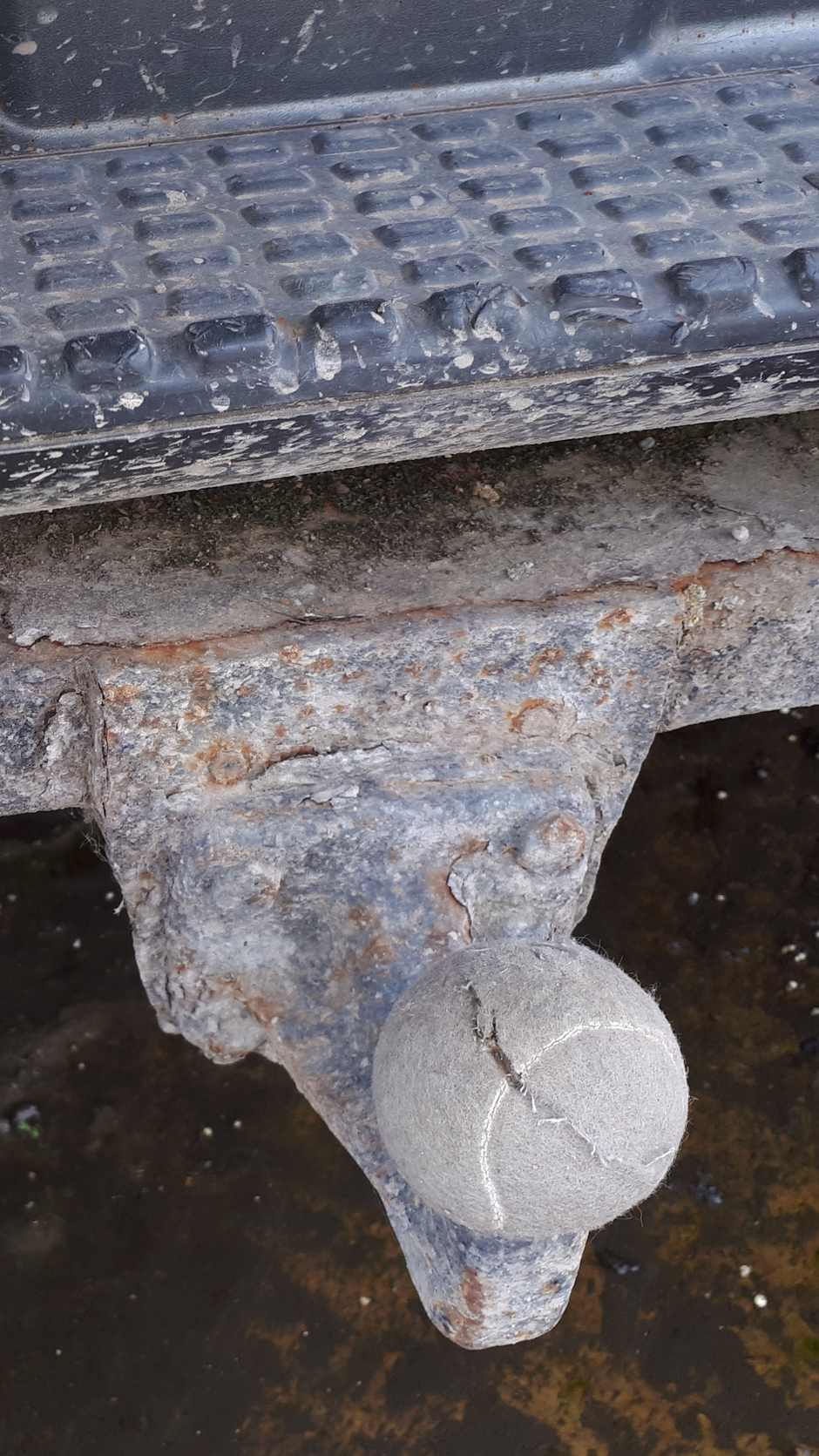 The tow bar just isn't safe any more 2!