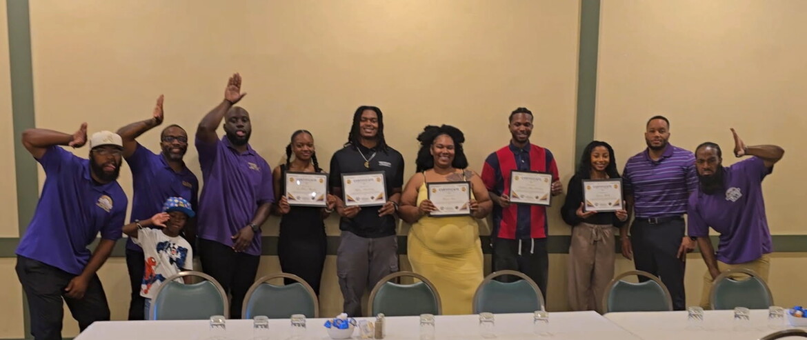 5 of our 6 Scholarship Recipients