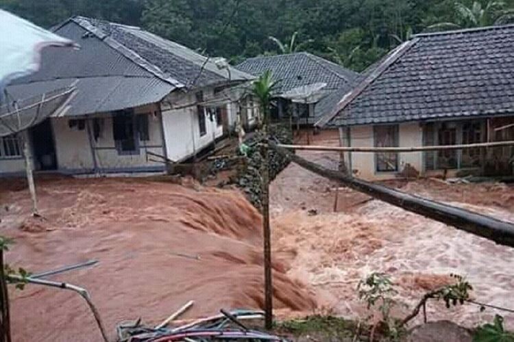 Cianjur Indonesia natural disaster donation
