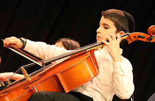 Eliahu Masinter, Baltimore Bows Cellist