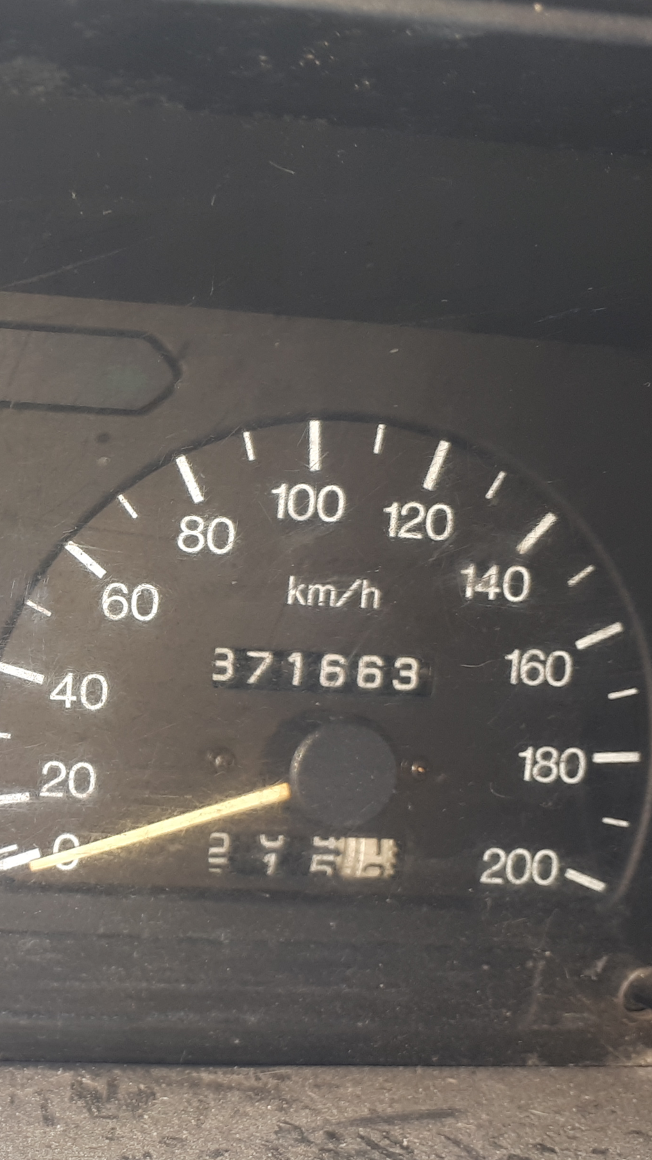 372.000 Km