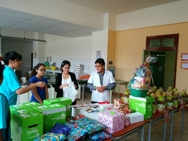 Preparing the gifts for the patients