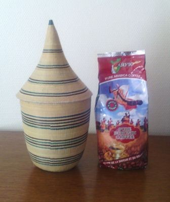 larde basket and Burundian pure coffee