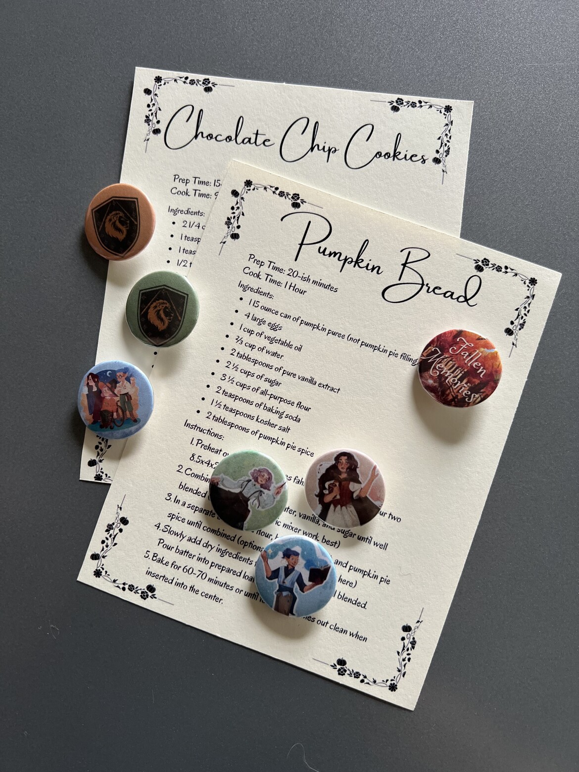 Printed recipe cards and buttons