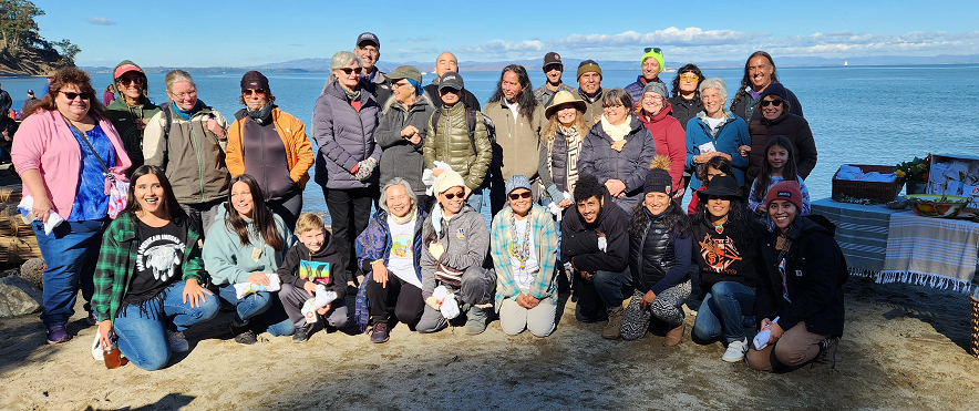 Group photo of volunteers at McNear's Beach